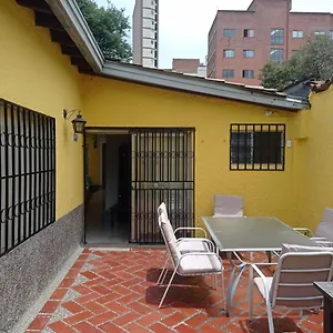 Hostal Yellow House, Medellín